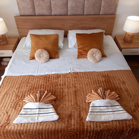 Studio Apartmani “Jarnecic” Krk Town Bagian luar foto