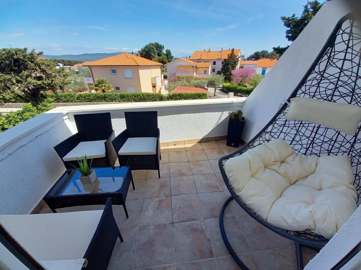 Studio Apartmani “Jarnecic” Krk Town Bagian luar foto