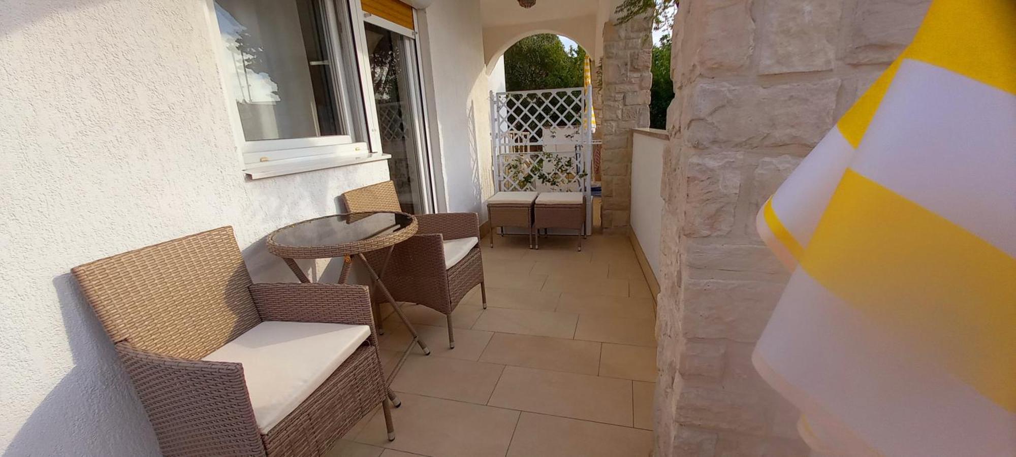 Studio Apartmani “Jarnecic” Krk Town Ruang foto